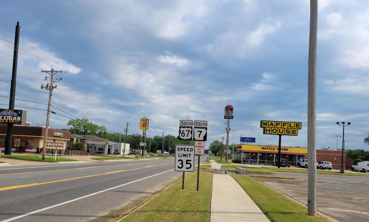 Super 8 By Wyndham Arkadelphia Caddo Valley Area Exterior photo