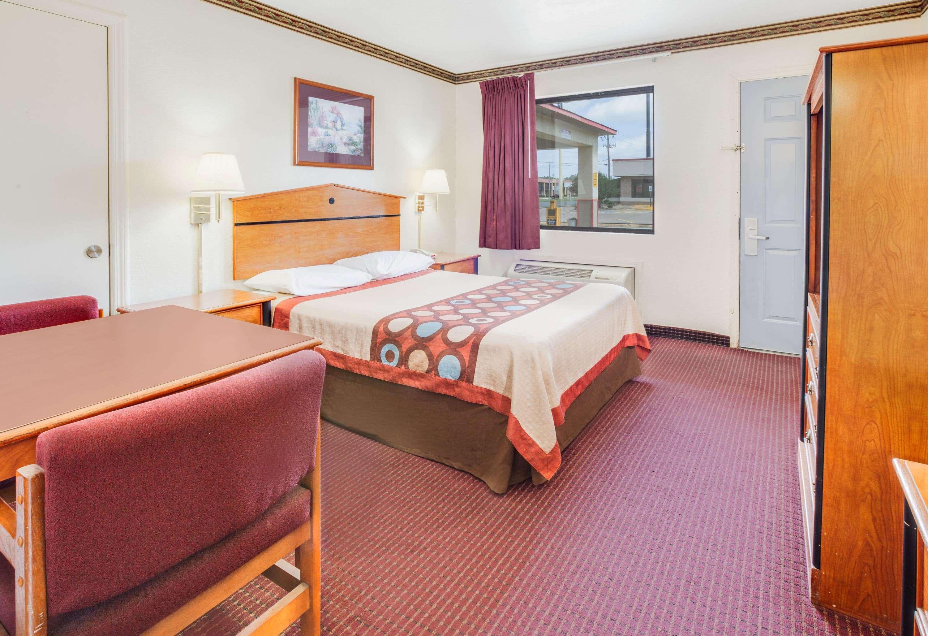 Super 8 By Wyndham Arkadelphia Caddo Valley Area Exterior photo
