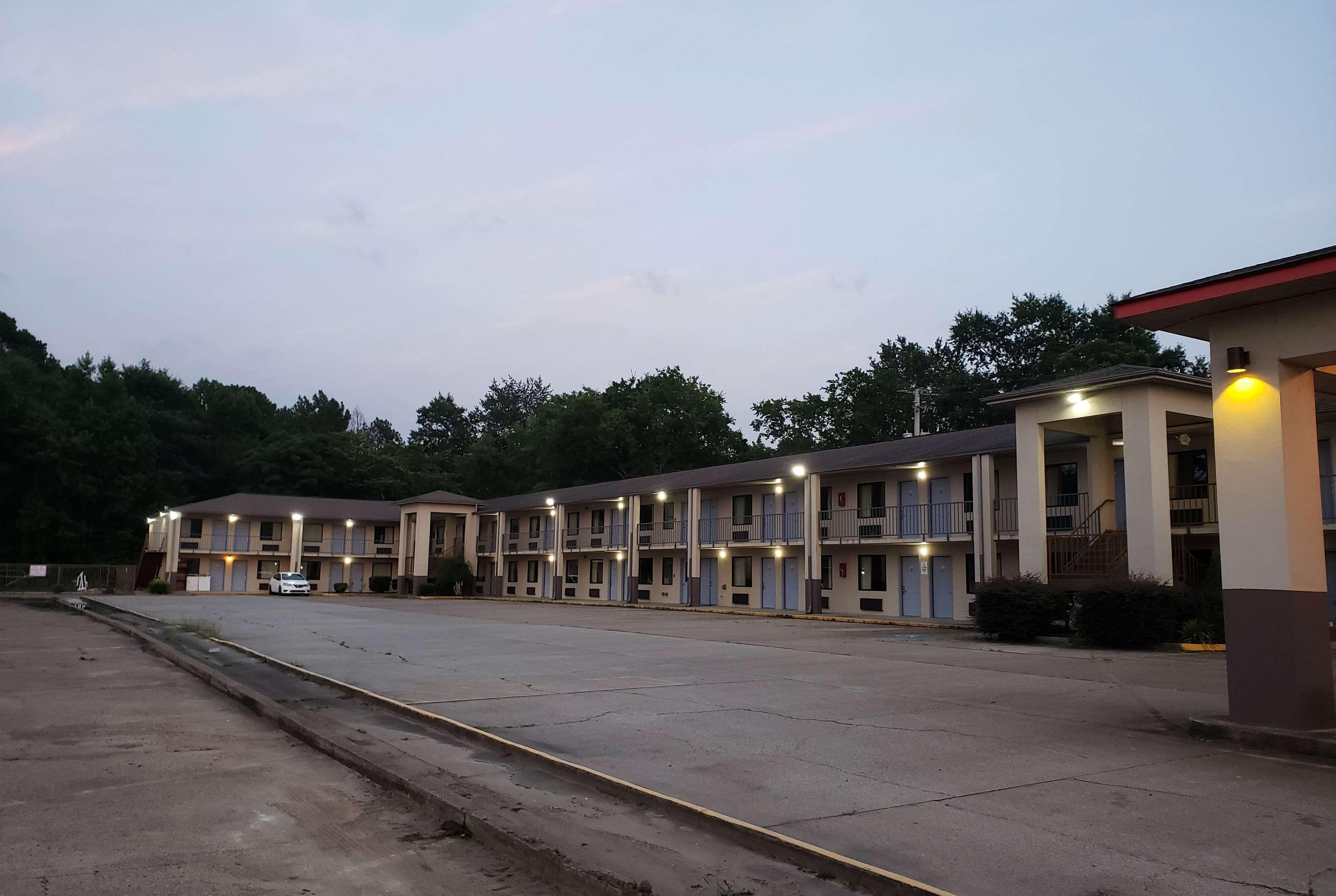 Super 8 By Wyndham Arkadelphia Caddo Valley Area Exterior photo
