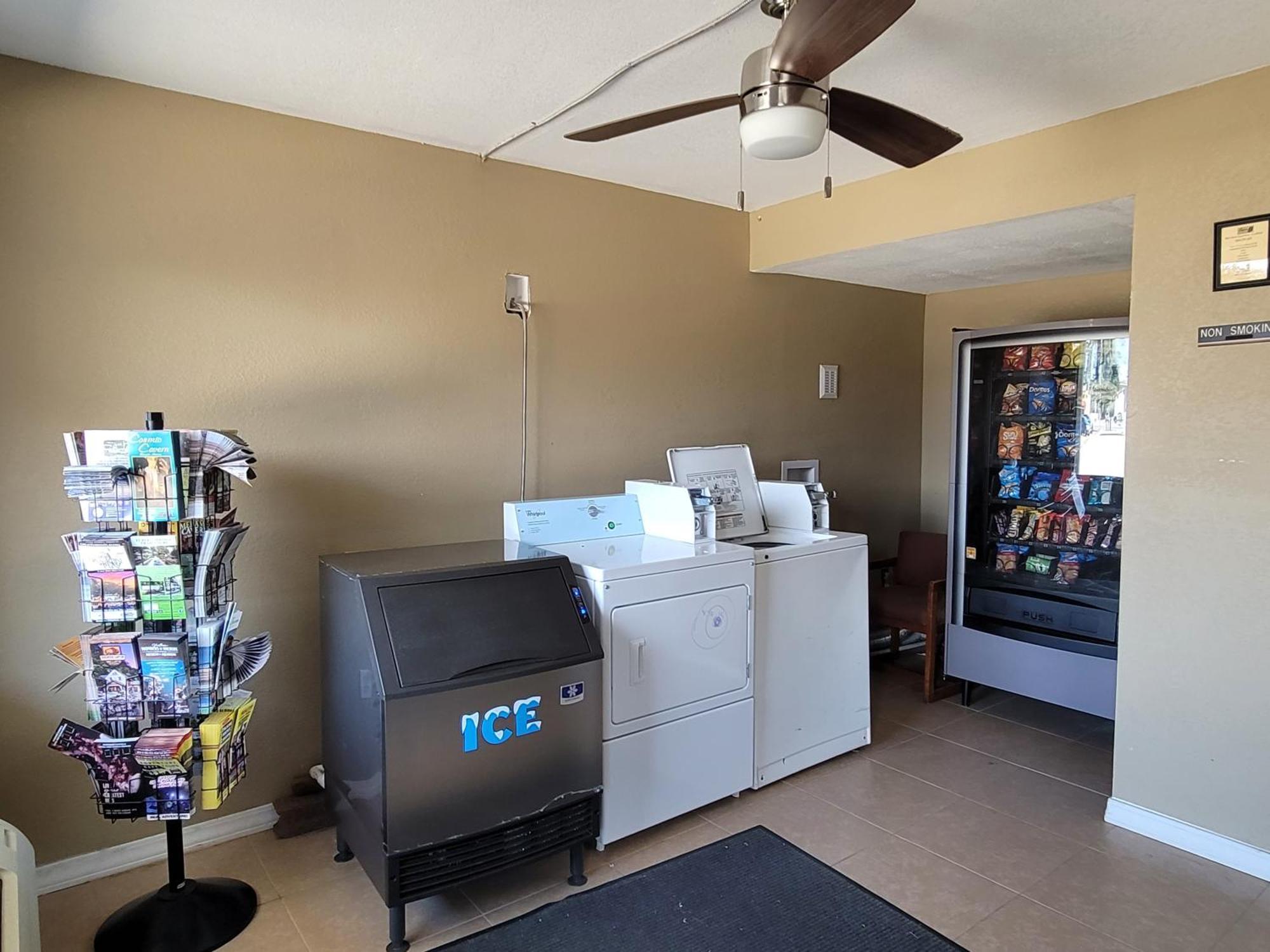 Super 8 By Wyndham Arkadelphia Caddo Valley Area Exterior photo
