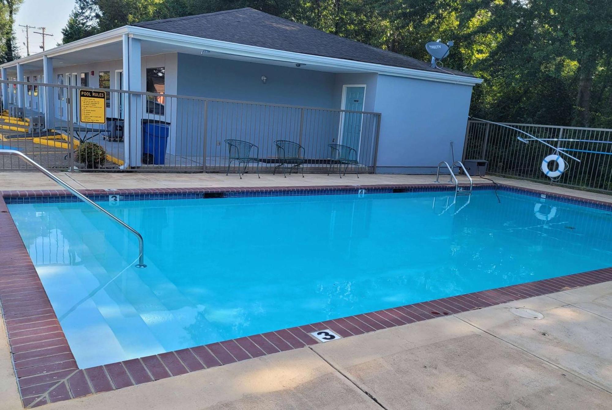 Super 8 By Wyndham Arkadelphia Caddo Valley Area Exterior photo