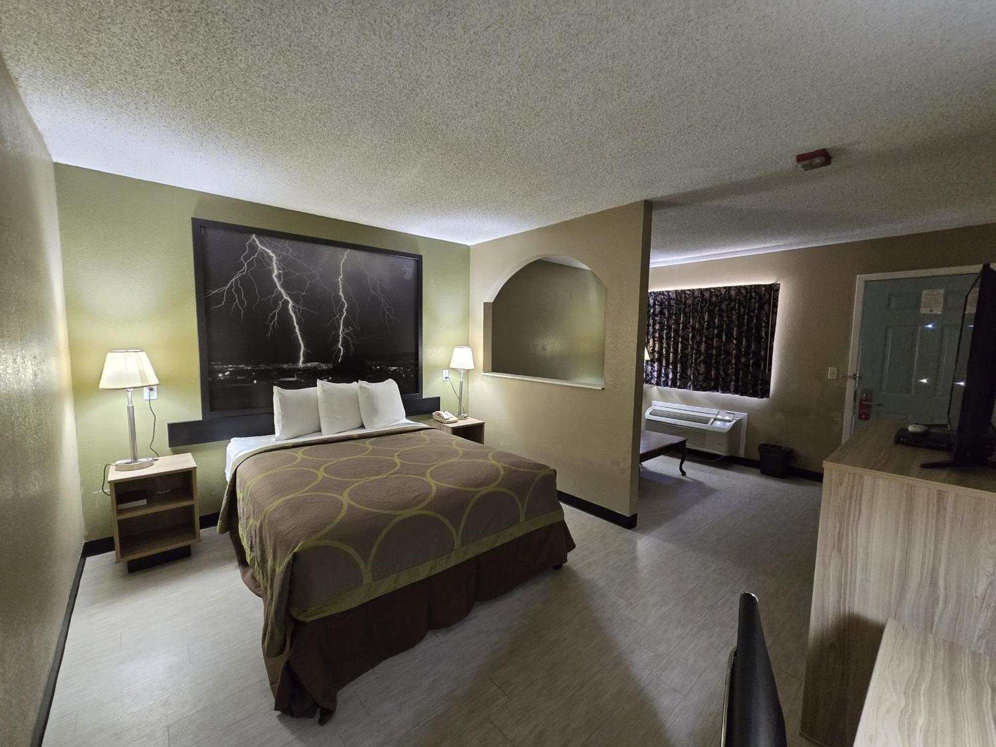 Super 8 By Wyndham Arkadelphia Caddo Valley Area Exterior photo