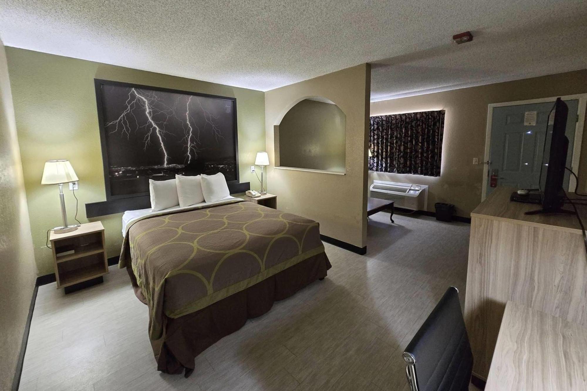 Super 8 By Wyndham Arkadelphia Caddo Valley Area Exterior photo